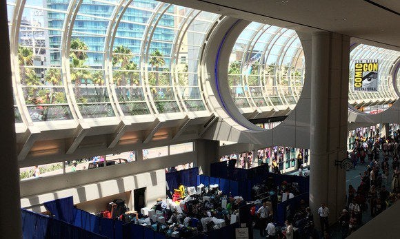 comicon crowd