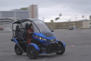 arcimoto srk driving ces 2016 cropped