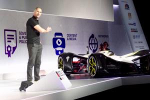 daniel simon roborace mwc 2017